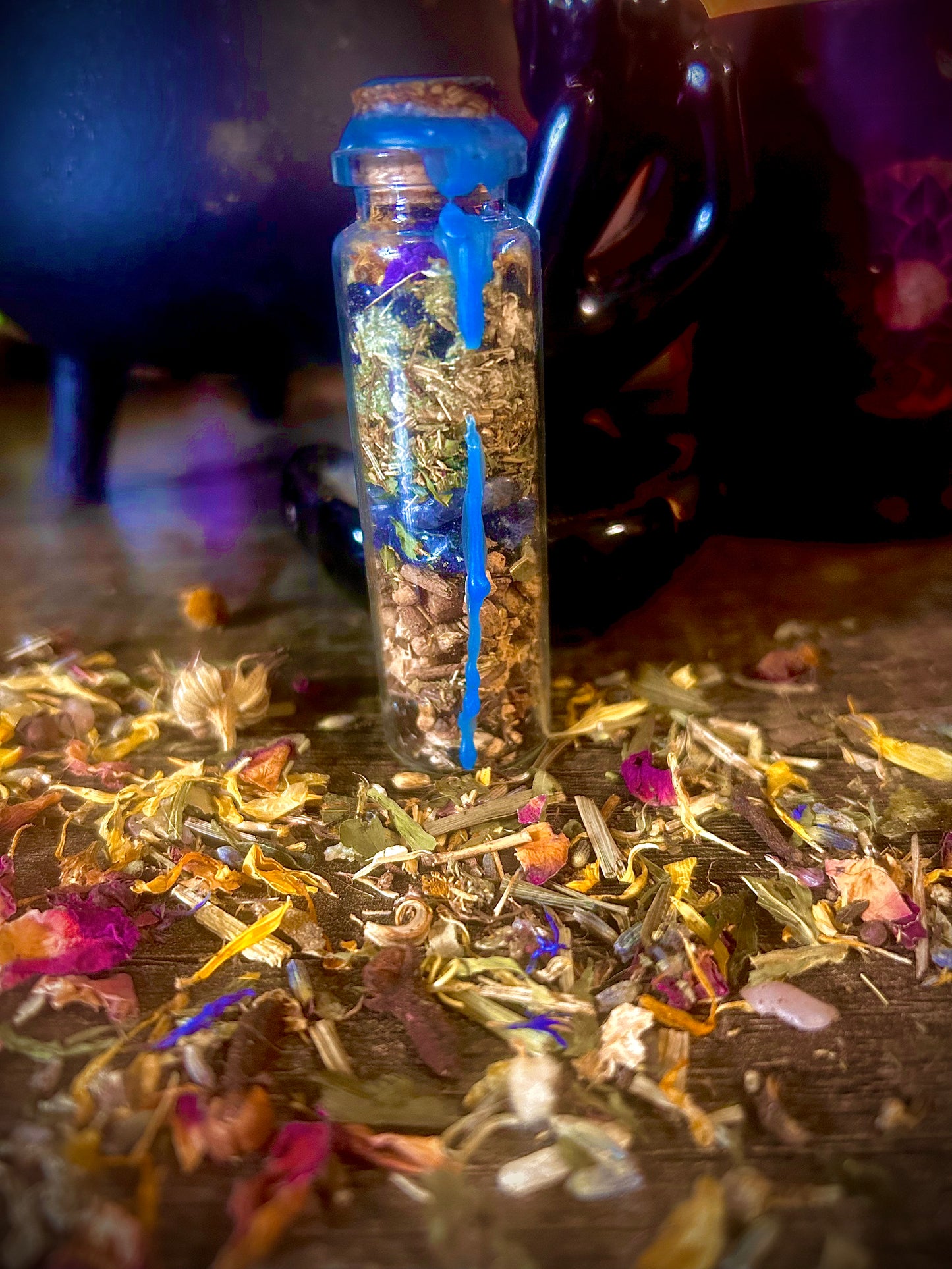 Black Hen’s Featherdown – Stress Relief Spell Jar for Calm, Balance, and Emotional Ease