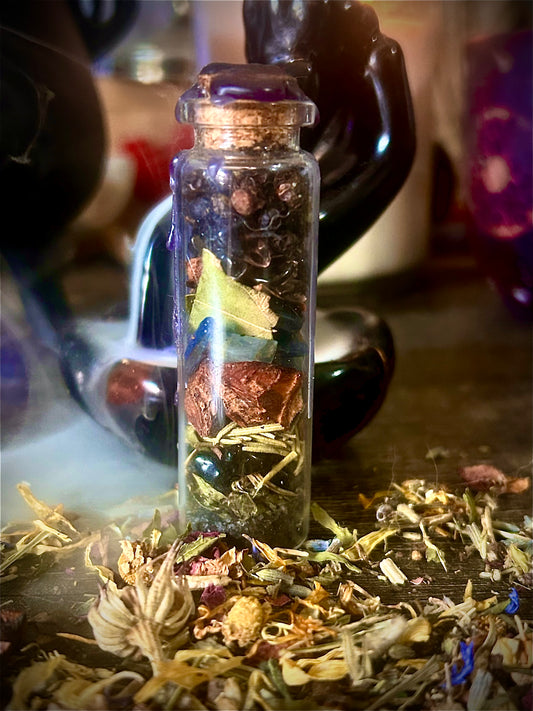 Black Hen’s Barrier – Protection Spell Jar