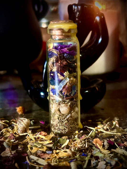 Black Hen’s Dawnbreak – Fresh Start Spell Jar for Renewal, Clarity, and New Beginnings