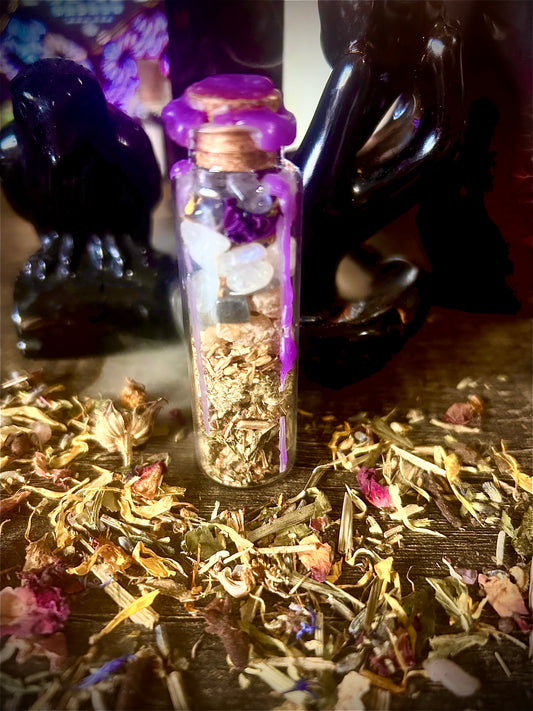 Black Hen’s Sightward – Psychic Protection Spell Jar for Intuition, Clarity, and Energy Shielding