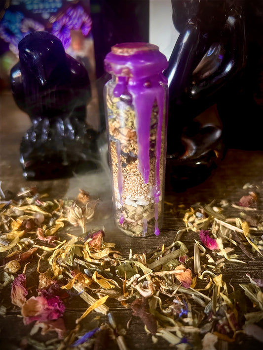 Black Hen’s Silent Roost – Peaceful Sleep Spell Jar for Rest, Calm, and Nighttime Protection